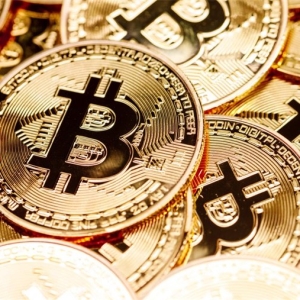 通胀降温，比特币向上突破66000美元！24小时内蒸发超10亿元，5.4万人爆仓【附加密货币 ...