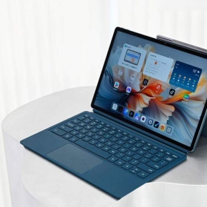 联想首款AI平板YOGA Pad Pro AI元启版亮相，支持“一圈OK”功能