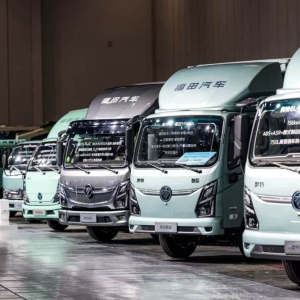 “1个月抵上去年大半年销量”！新能源商用车，跑出加速度！ ...