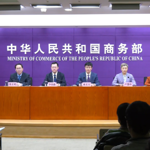 商务部：手机补贴不用交旧手机，线上买也能立减！购买后，需完成信息采集和产品验证 ...