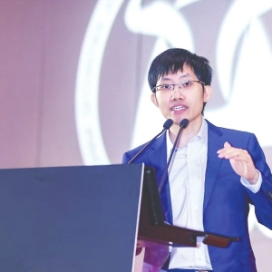 DeepSeek凭“白菜价”捅破万亿资本泡沫