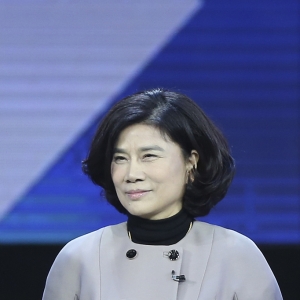 不少格力专卖店改名“董明珠健康家”！格力电器高层回应：外界对董明珠存在误解 ...