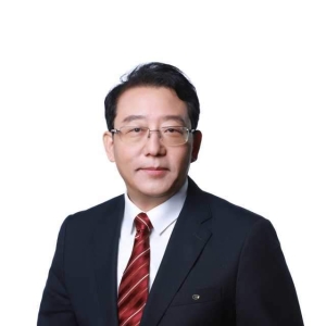 新能源换电、电池回收成难点！全国人大代表冯兴亚：希望加快产业布局和标准制定 ...