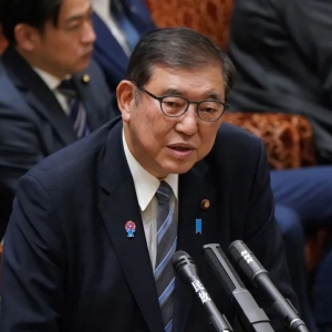 聚餐前给议员发10万日元“商品券”，日本首相致歉：是我私人支出，没有违规 ...