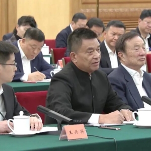 刘永好，退出新希望董事会！其80后女儿早已接班，公司去年净利润暴增超80% ...