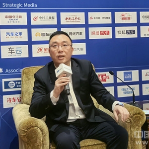 百人会论坛（2025）|李展眉：大模型厂商目前不赚钱，只为获得应用机会 ...