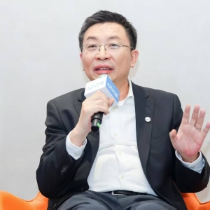 车展季・大咖说丨上汽商用车业务全面整合 杨怀景：2025年海外出口目标欲突破10万辆 ...