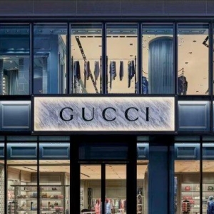 Gucci连续6个季度销量下滑，上半年全球关店18家 | 贵圈