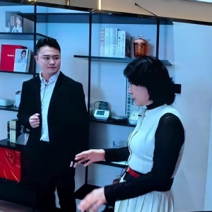 格力电器董事长董明珠：家电行业很卷，因为大家不再追求技术上的突破！简单的就偷工减 ...