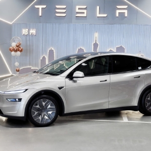 Model Y L全国首批交付正式开启