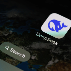 消息称DeepSeek四季度发布新一代模型：聚焦智能体，梁文锋督战 ...