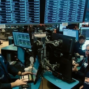 9月市场反常不断，就业疲软美元却涨，英伟达业绩超预期股价却跌，关注非农数据 ...