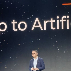 云栖大会十周年，阿里巴巴CEO吴泳铭首提“超级人工智能”