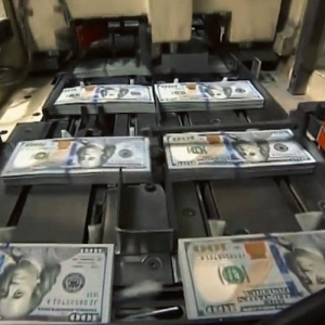 美股牛市泡沫破灭在即？华尔街狂欢下的暗流涌动