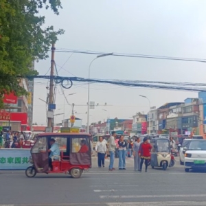 房地产放缓 订单腰斩 “客户群体急剧萎缩”！他们转战农村自建房 ...