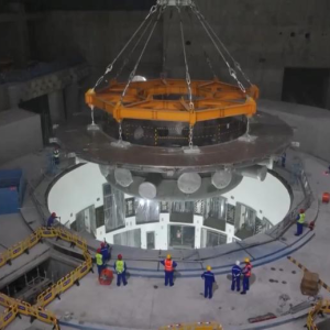 全球首个、关键突破 国庆假期大国重器捷报频传