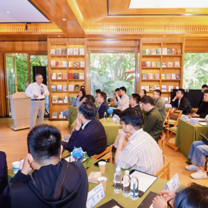 L2+智驾市占率正处于“引爆点”，业内预计明年将迈入L3级“人机共驾”时代 ...