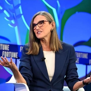 “木头姐”重申特斯拉2600美元目标价：该估值的90%是基于特斯拉的自动驾驶出租车业务 ...