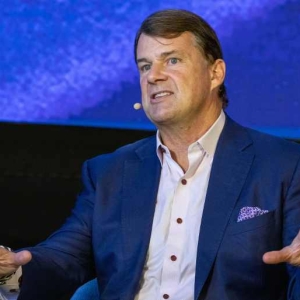 福特CEO：中国电车和特斯拉遥遥领先，深感震惊和惭愧