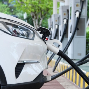 新能源汽车5年狂飙路：年均增长率超75%，智能化“下半场”如何继续领跑？ ...