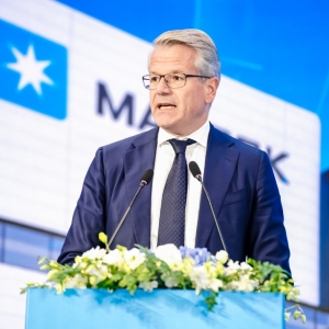 海运板块拖累营收，航运低迷何解？马士基大中华区总裁丁泽娟：转型一体化物流应对贸易 ...