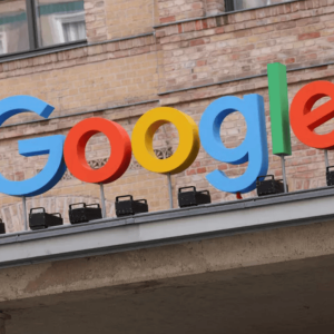 大模型、AI芯片齐开花 谷歌市值涨10万亿威胁英伟达霸主地位