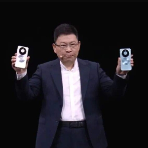 降了800元，4699元起售，华为发布Mate 80：Pro+变为Pro Max，麒麟9030芯片！渠道商： ...