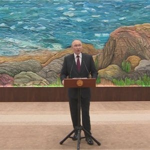 美代表团下周到访莫斯科！普京：乌军撤离其控制区，俄方才停止行动，否则用军事手段达 ...