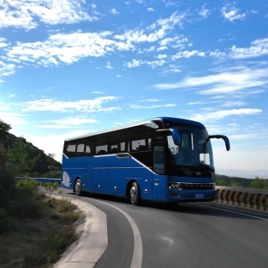 旅途本身就是风景 高端客车重塑旅游价值链
