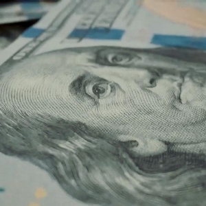 美国就业数据疲软，黄金白银守住隔夜涨幅