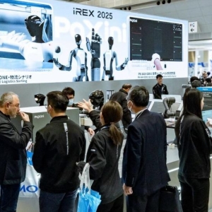 中国机器人企业帕西尼亮相iREX2025 展示多维触觉感知与具身智能技术 ...