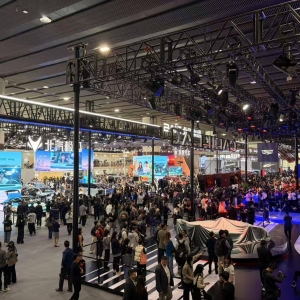 多车企开启年底“抢单大战”！精准促销抢跑，新车现在买还是等明年？ ...