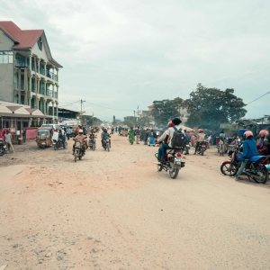 中使馆紧急提醒：中国公民尽快撤离！