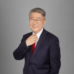 专访中欧赵先德：车企应跳出价格内卷