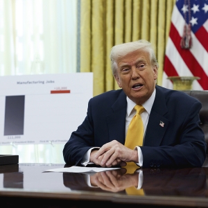 最新！美众议院有关弹劾总统特朗普的动议经表决后被搁置